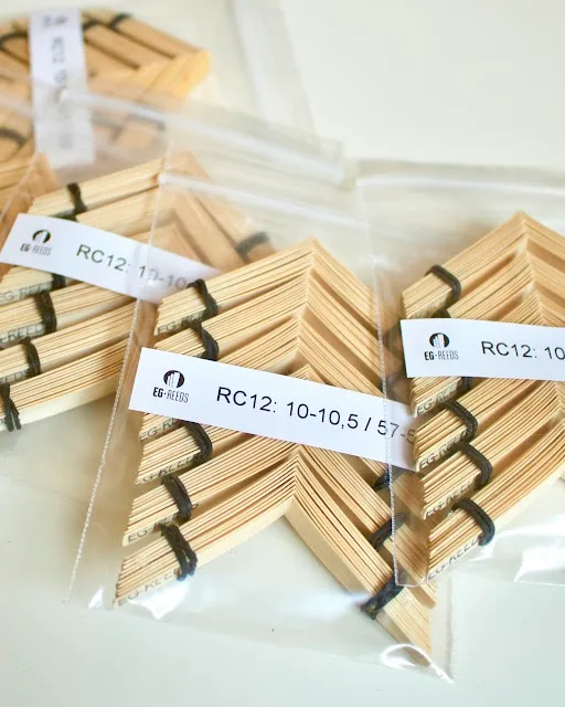 Shaped cane oboe RC12