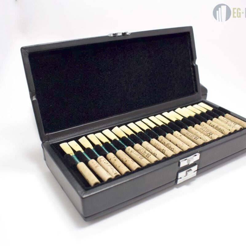 Oboe reed cases 40 Reeds