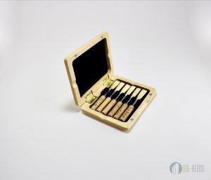 oboe reed case 6 reeds
