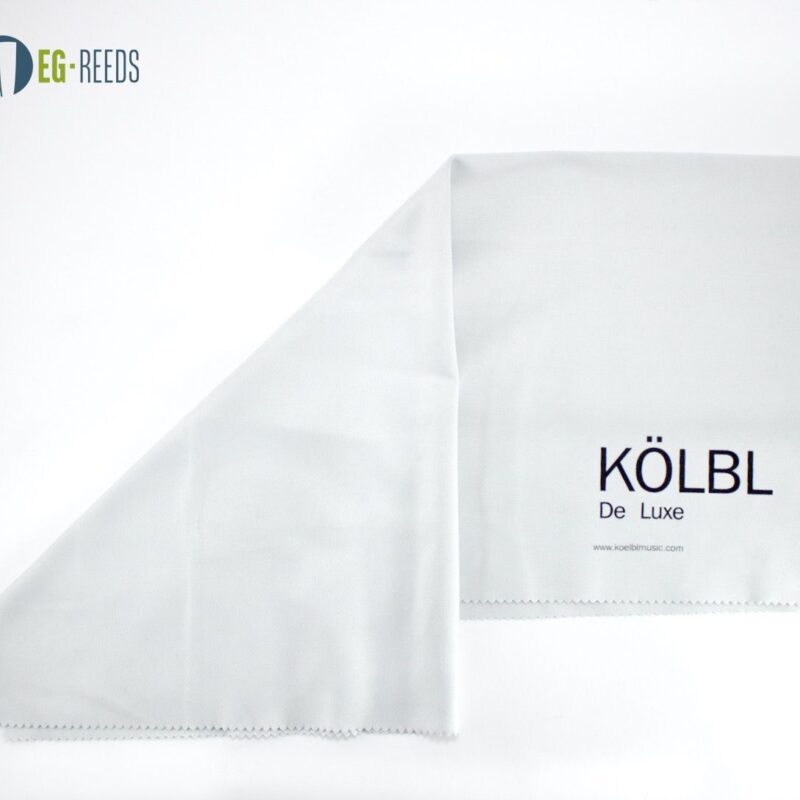Oboe polishing cloth