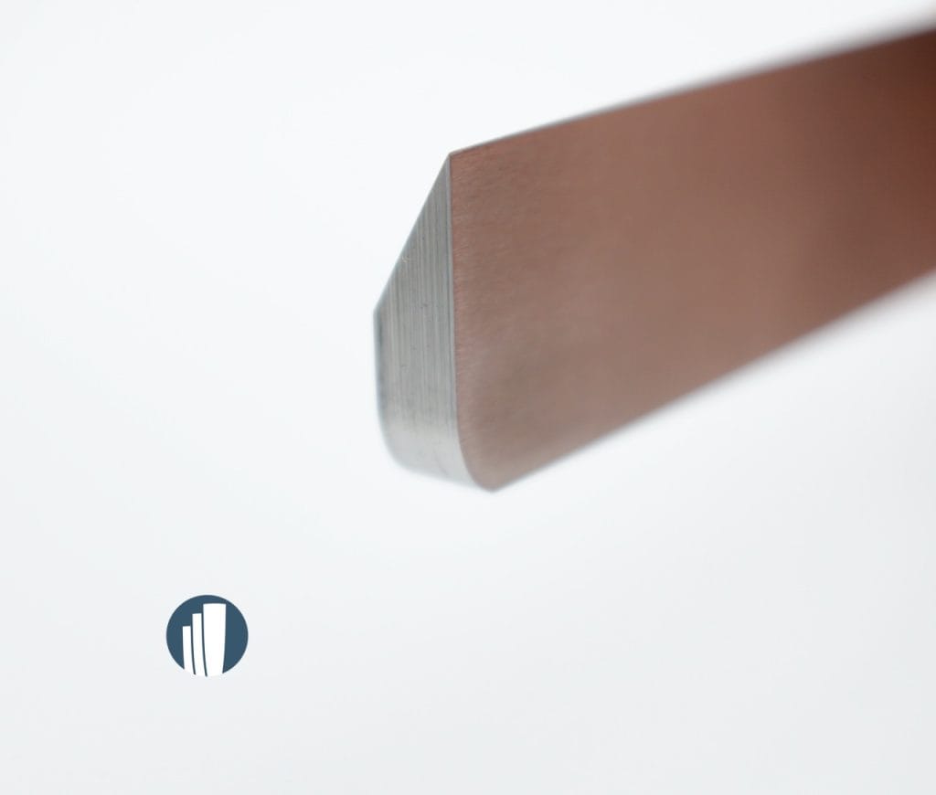 Detalle de hoja de navaja Dolomiti Chiarugi para cañas de oboe